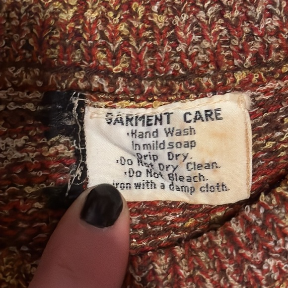 Vintage Rustic Sunset Knit Sweater - Picture 2 of 3